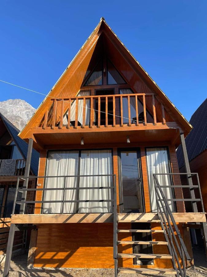 Twin Cottages Kazbegi Eksteriør billede